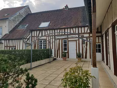 Maison, 317 m²