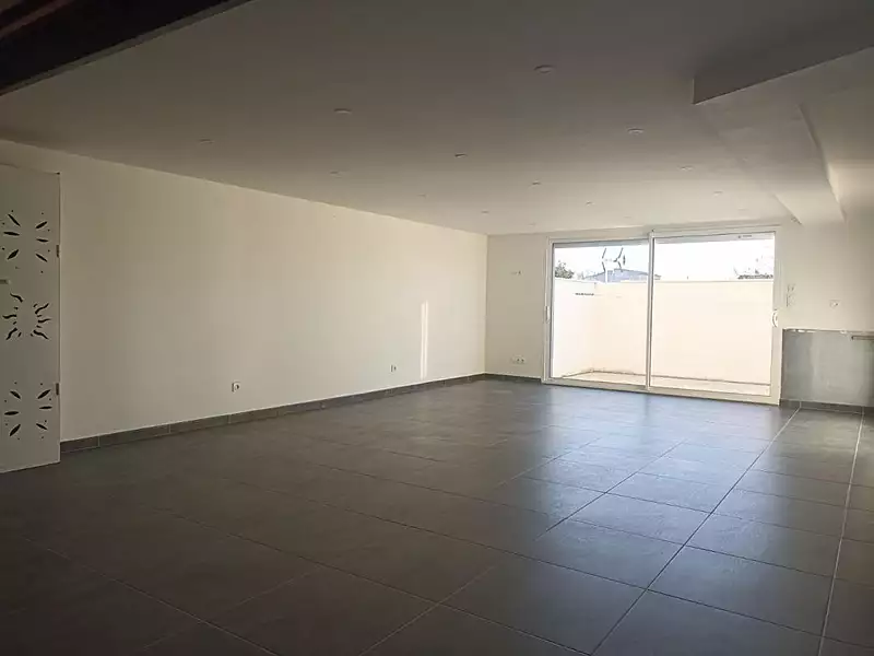 Immeuble, 103 m²