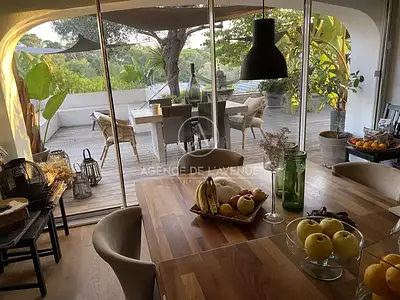 Maison, 215 m²