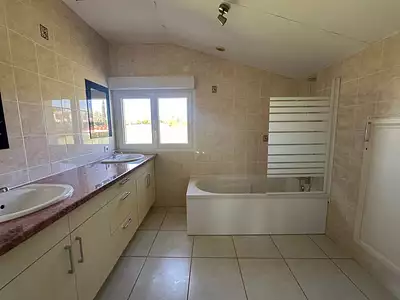 Maison, 164 m²