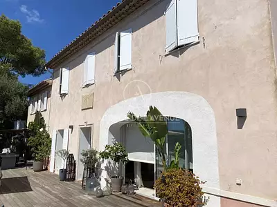Maison, 215 m²