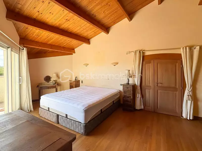 Maison, 237 m²