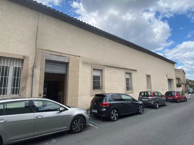 Divers, 300 m²