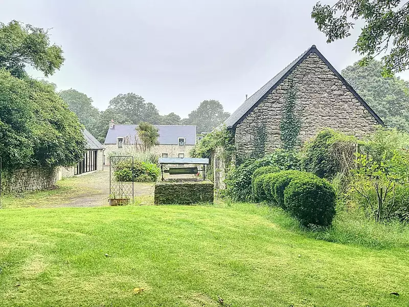 Maison, 605 m²