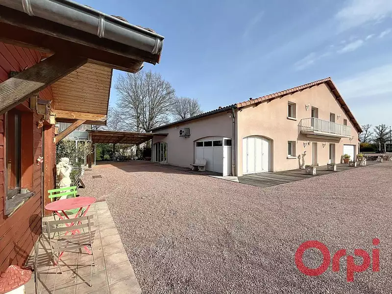 Maison, 315 m²