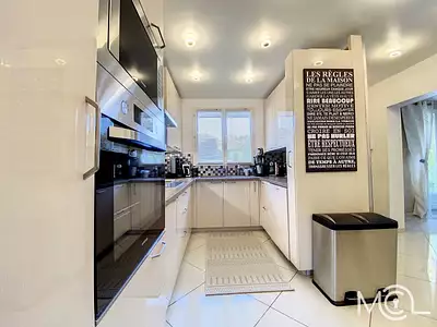Maison, 180 m²