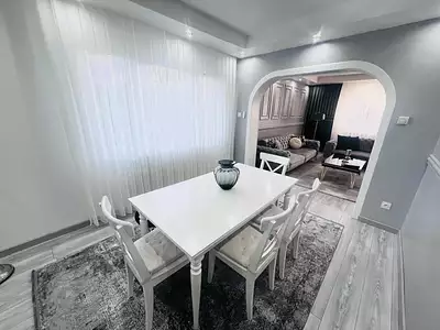 Maison, 166 m²