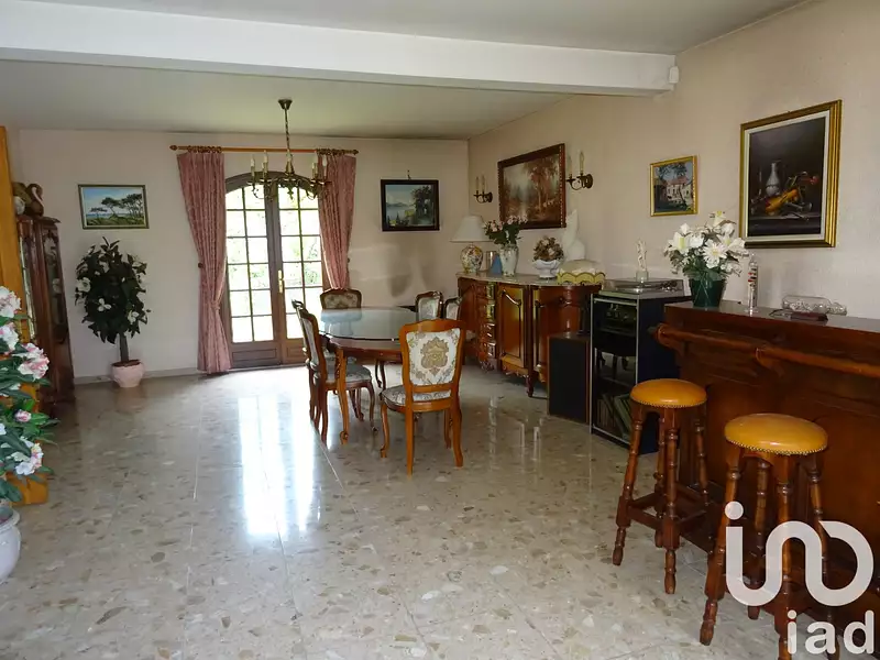Maison, 195 m²