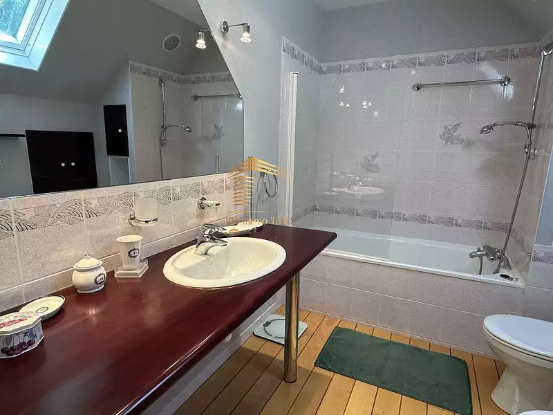 Maison, 180 m²