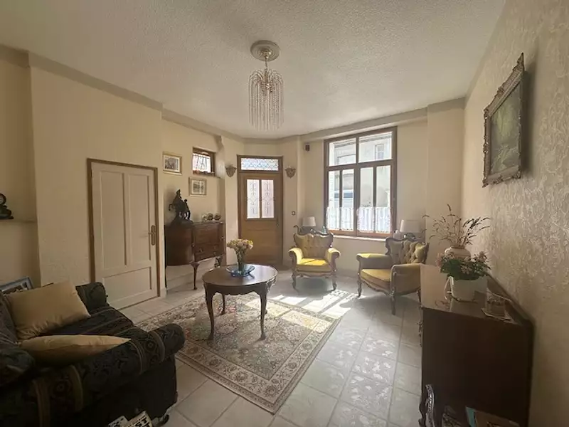 Maison, 190 m²