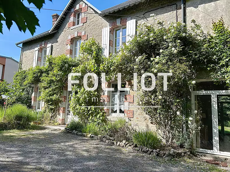 Maison, 277 m²