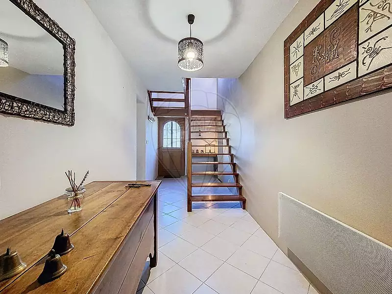 Maison, 168 m²
