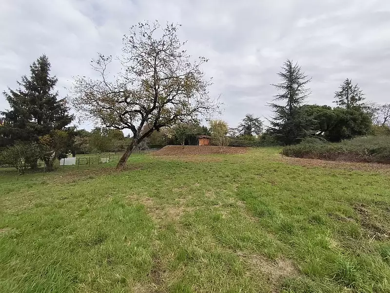 Terrain, 1 394 m²