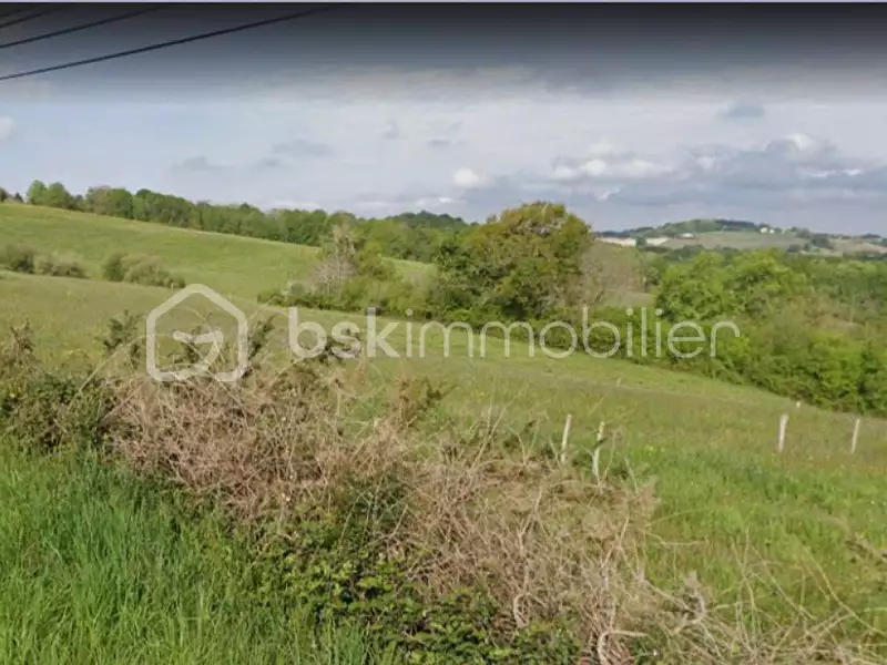 Terrain, 2 000 m²