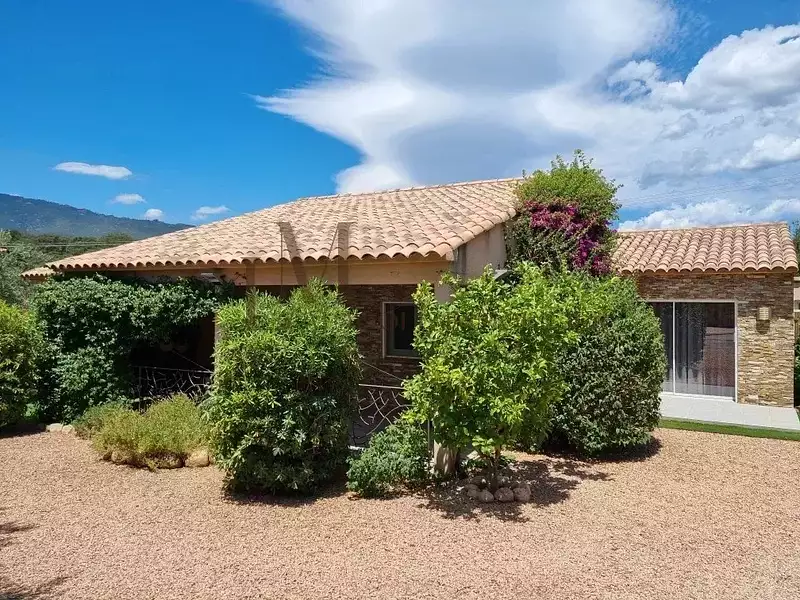 Maison, 142 m²