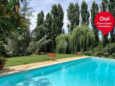 Maison, 245 m²