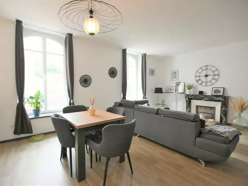 Immeuble, 300 m²