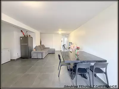 Maison, 246 m²