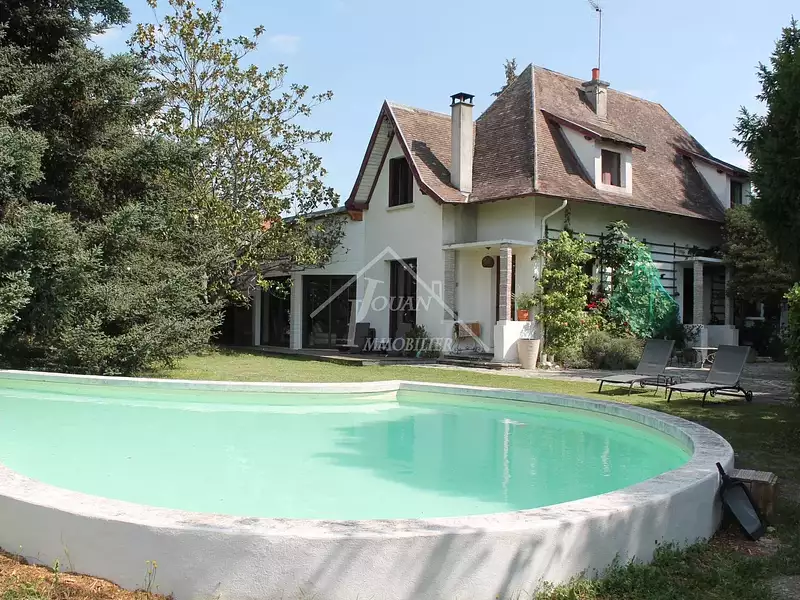 Maison, 206 m²