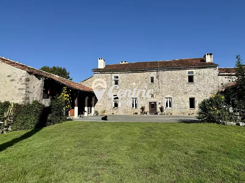 Maison, 285 m²