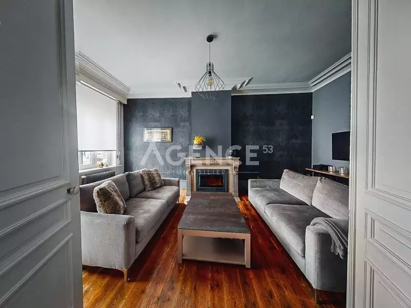 Maison, 207 m²