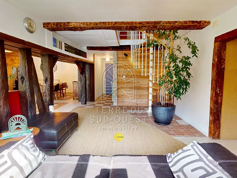 Maison, 319 m²