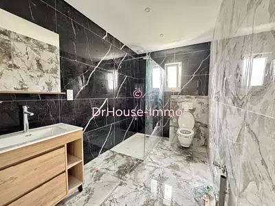 Maison, 143 m²