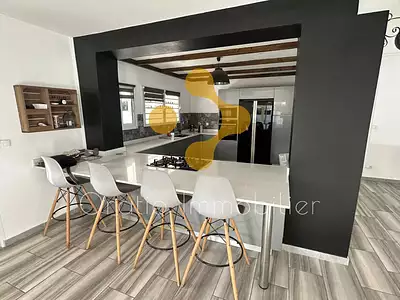 Maison, 160 m²