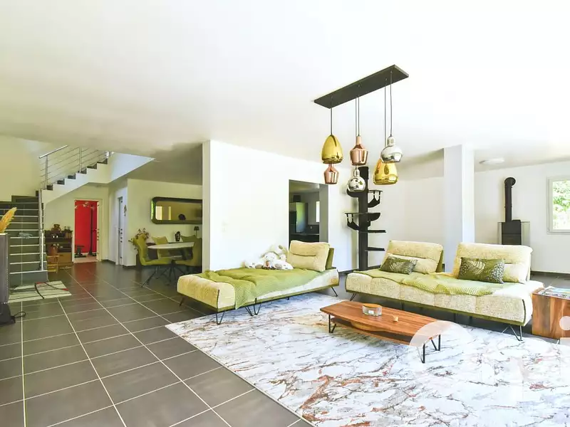 Maison, 220 m²