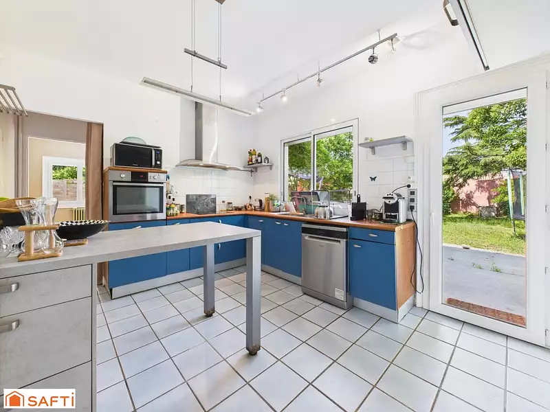 Maison, 220 m²