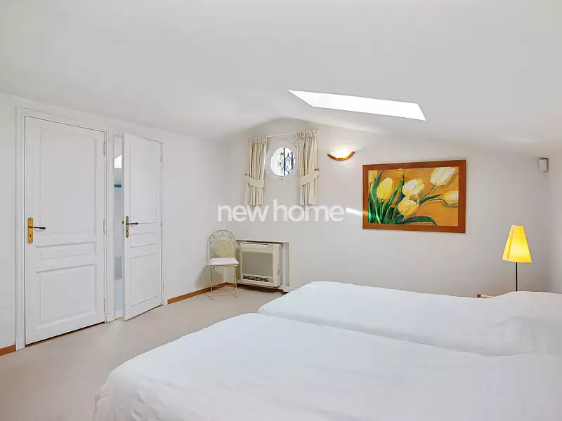 Maison, 270,24 m²