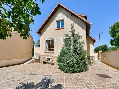 Maison, 175,65 m²