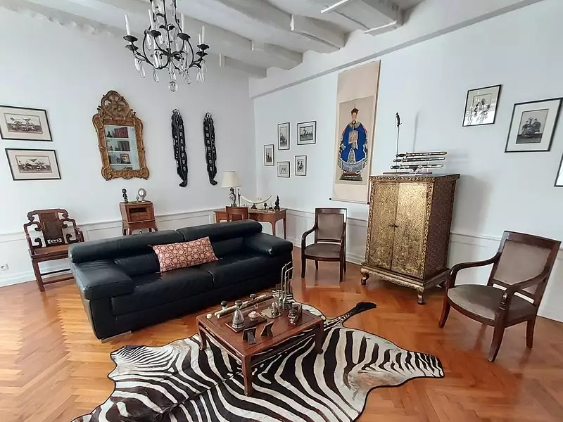 Immeuble, 330 m²