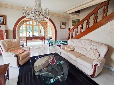 Maison, 238 m²