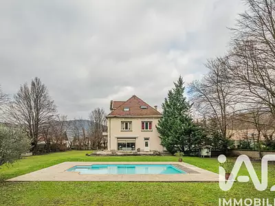 Maison, 369 m²