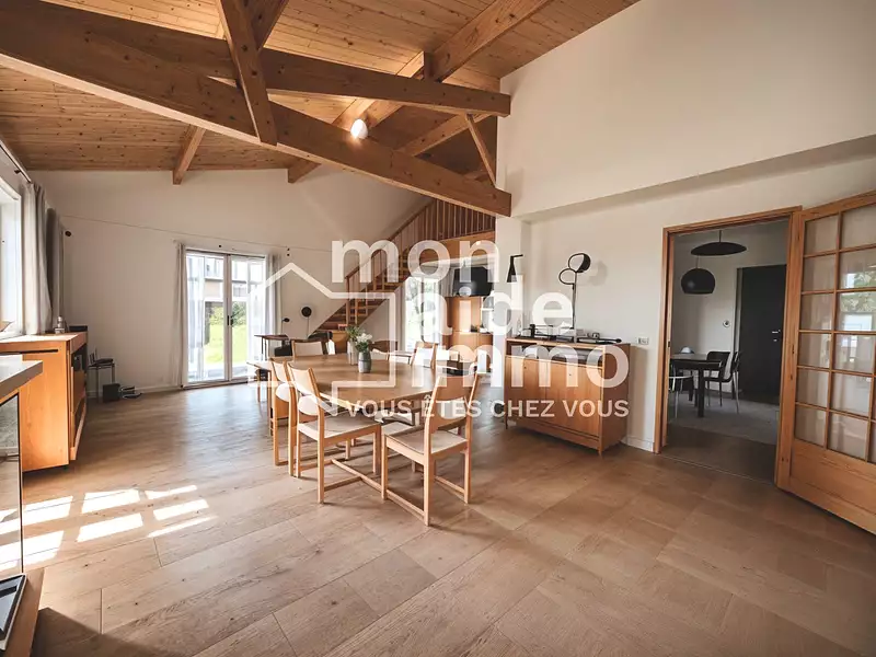 Maison, 276 m²