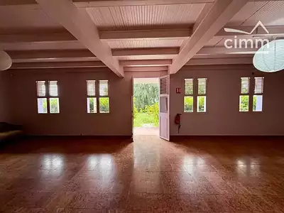 Maison, 304,26 m²
