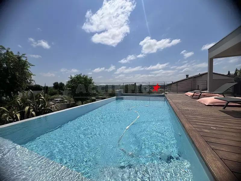Maison, 160 m²