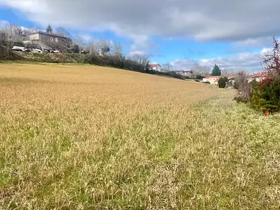 Terrain, 16 716 m²
