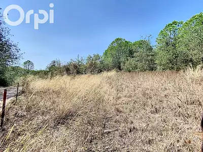 Terrain, 3 880 m²