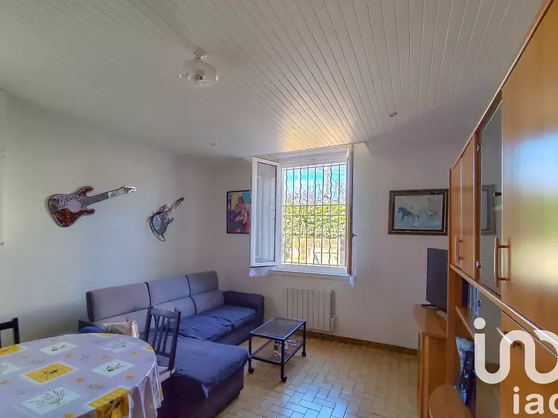 Immeuble, 120 m²