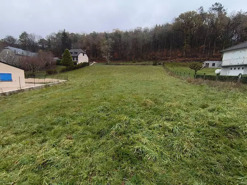 Terrain, 1 200 m²