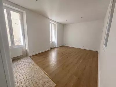 202 500 € 8 866 €/m² Appartement • 22,84 m² • 1 pièce Saint-Germain-en-Laye (78100)