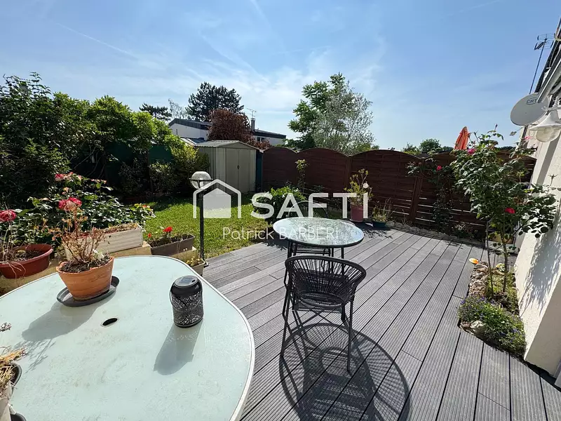 Maison, 77 m²