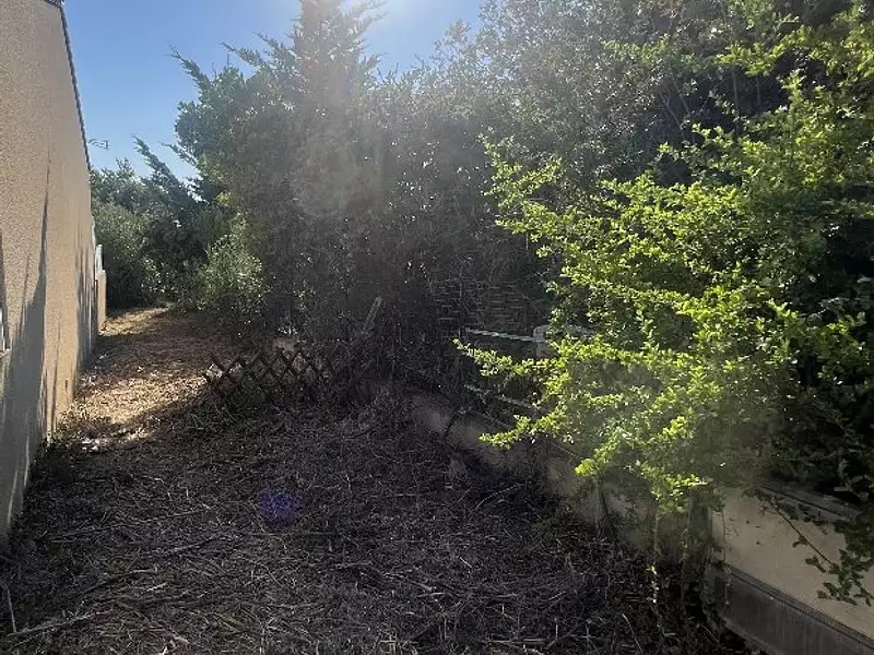 Terrain, 640 m²