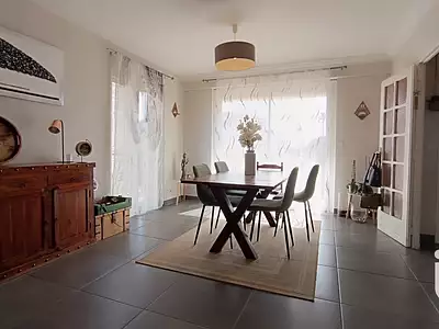 Maison, 166 m²