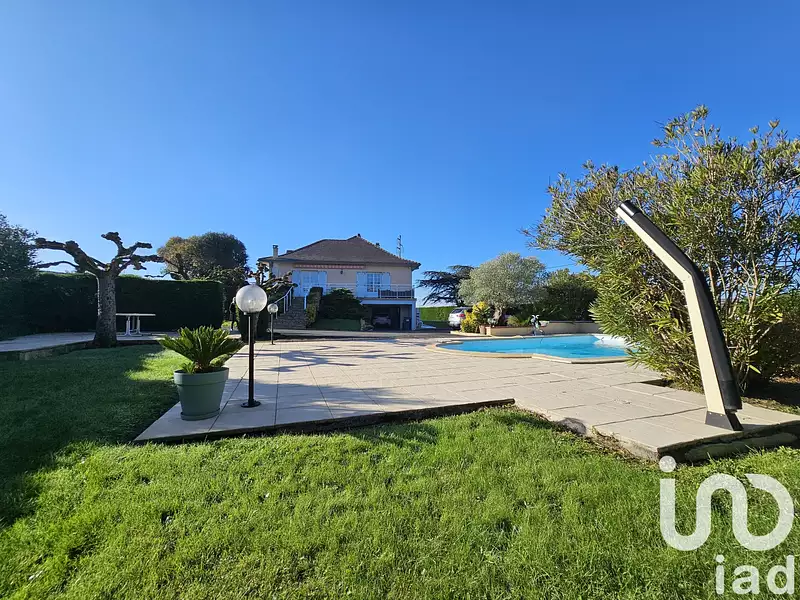 Maison, 205 m²