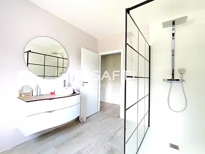 Maison, 213 m²