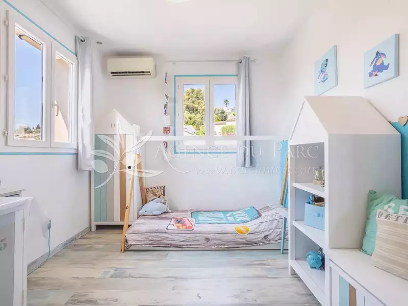 Maison, 168 m²