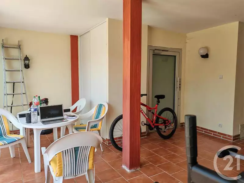 Maison, 187 m²